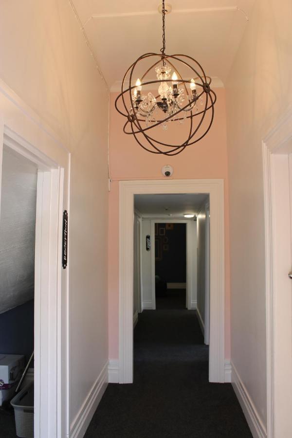 Haka Lodge Ponsonby โอ๊คแลนด์ ภายนอก รูปภาพ
